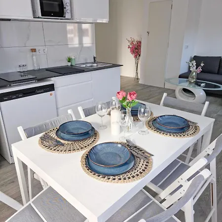 Apartment Sirena 3 *